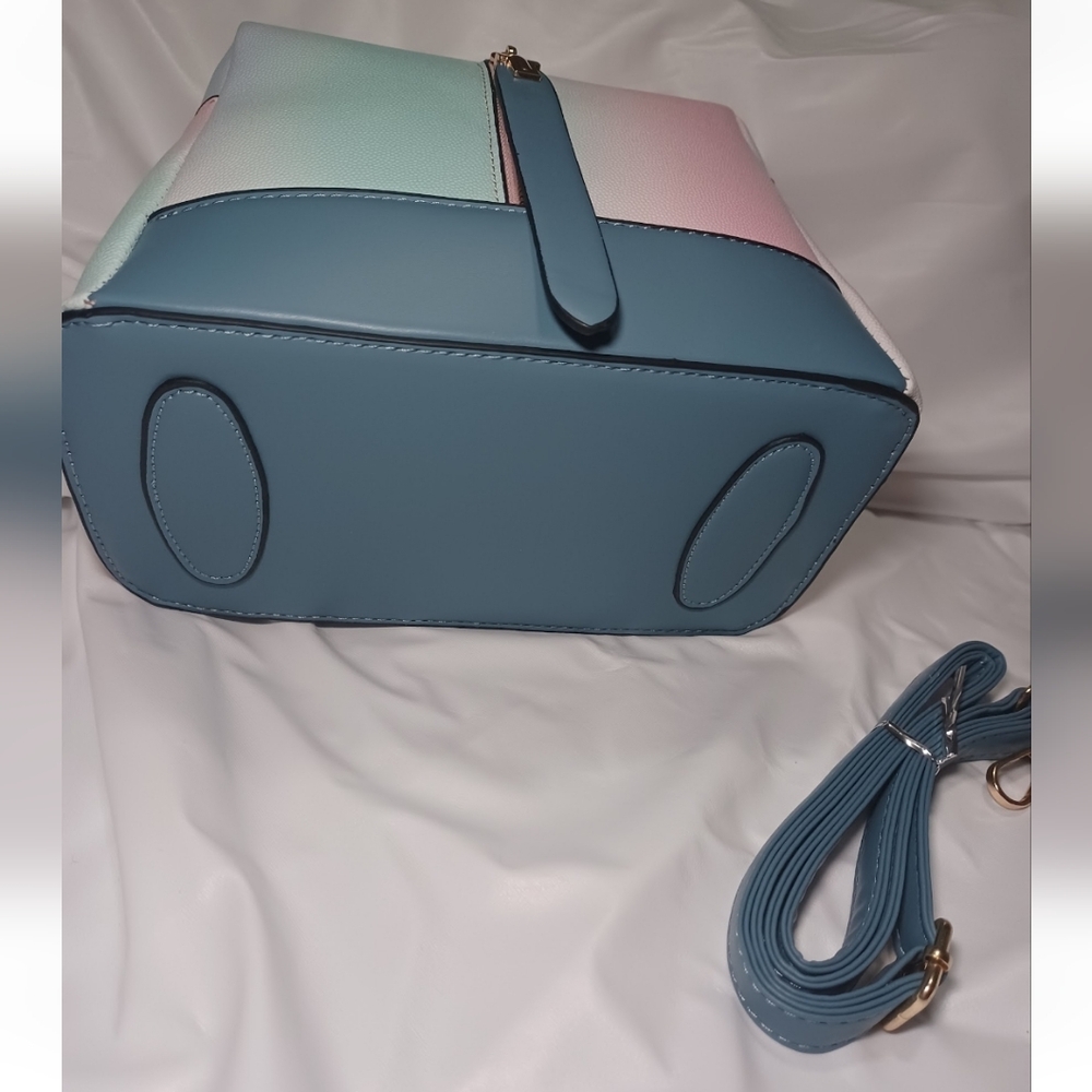 Elegant Pastel Mini Bag - Picture 6 of 6